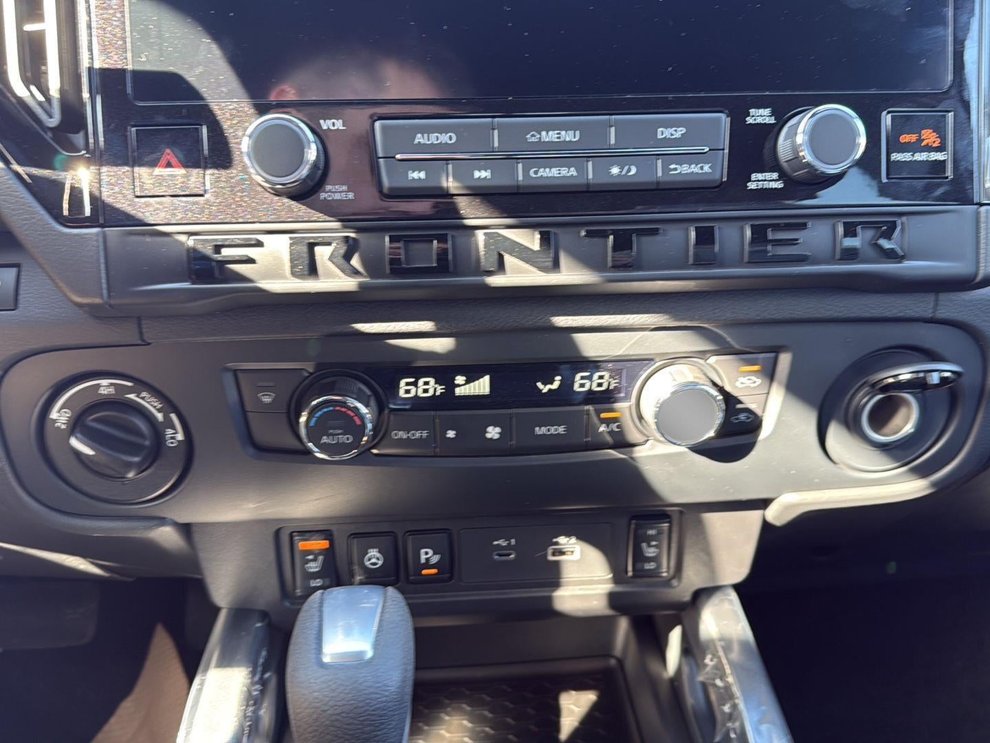 2026 Nissan Frontier Crew Cab SV