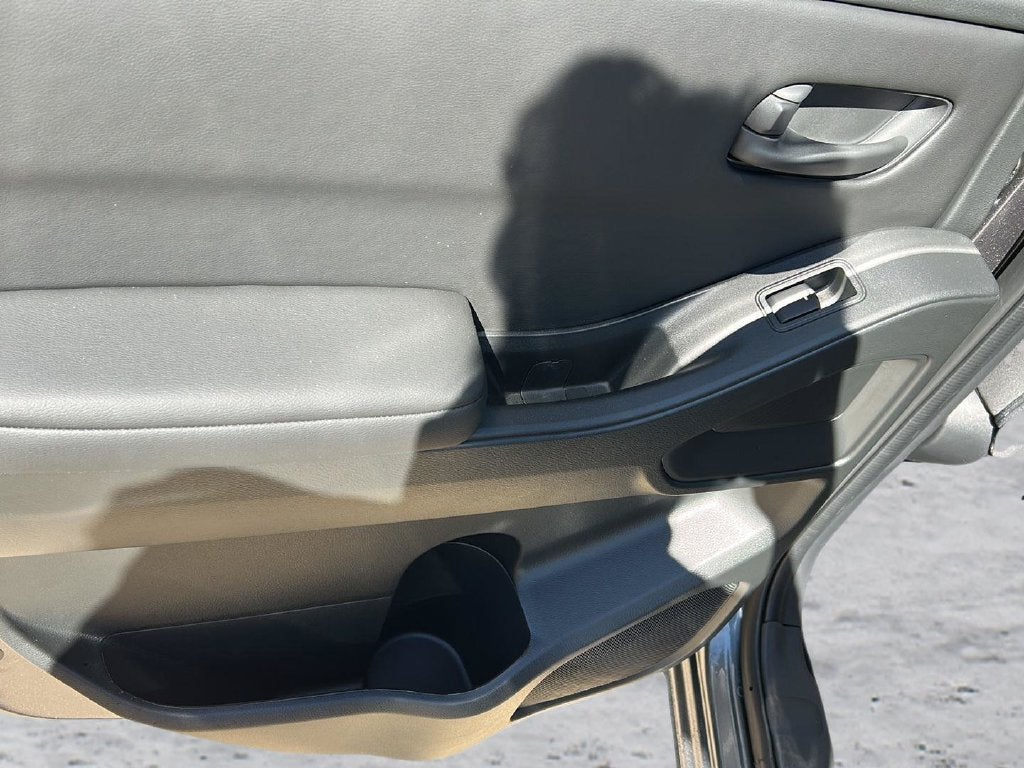 2027 Nissan Frontier SV 19