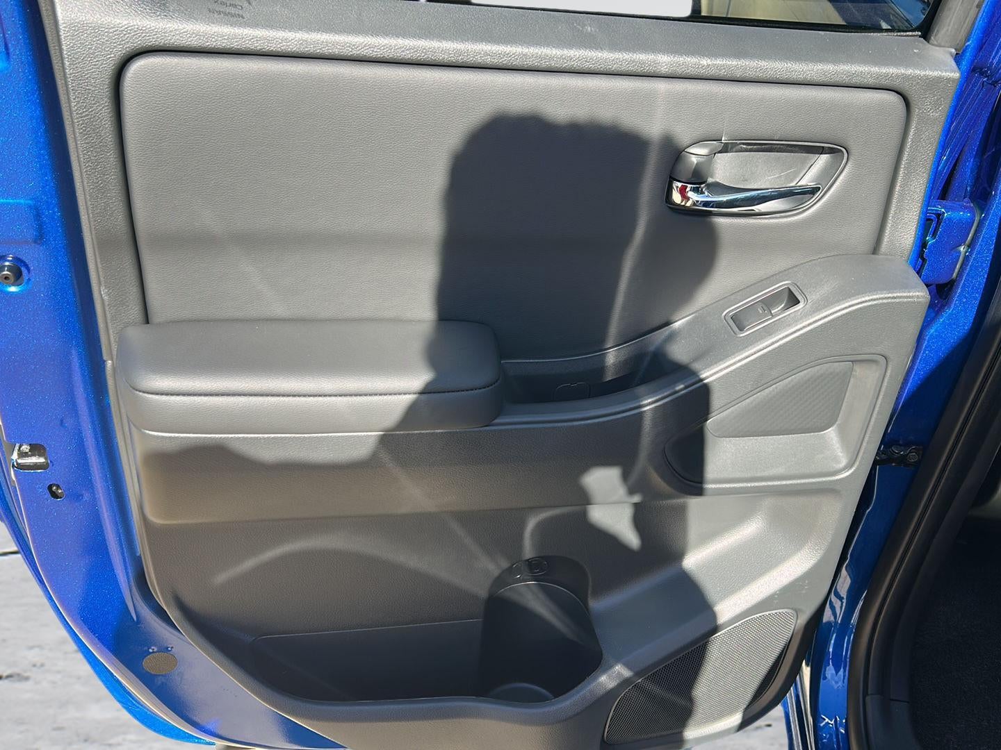 2027 Nissan Frontier SV