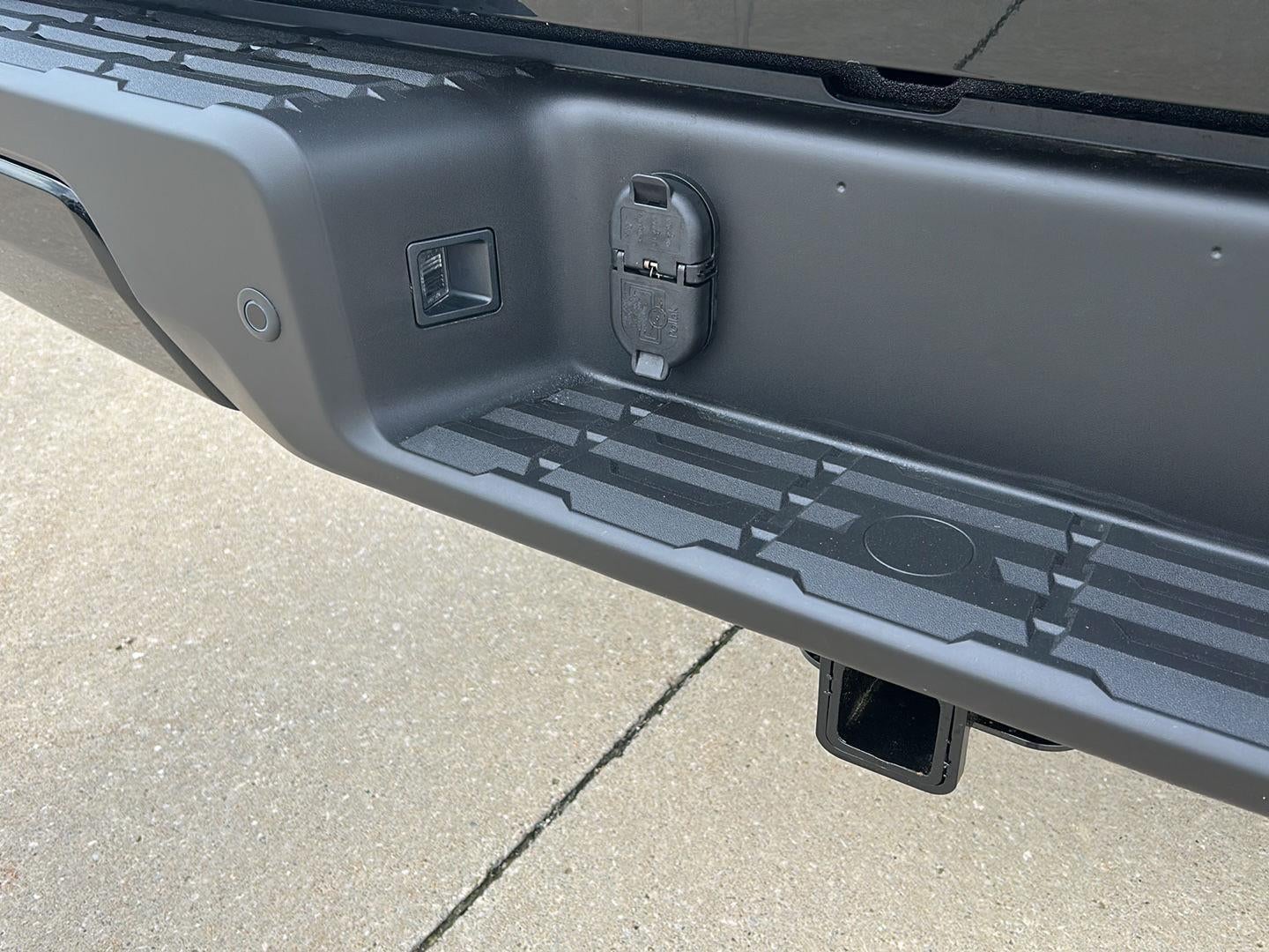 2026 Nissan Frontier Crew Cab PRO-4X® Long Bed
