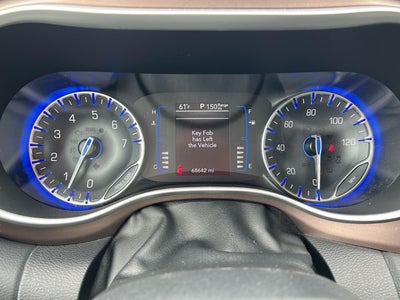 2022 Chrysler Voyager LX