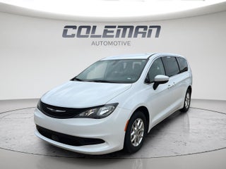 2022 Chrysler Voyager