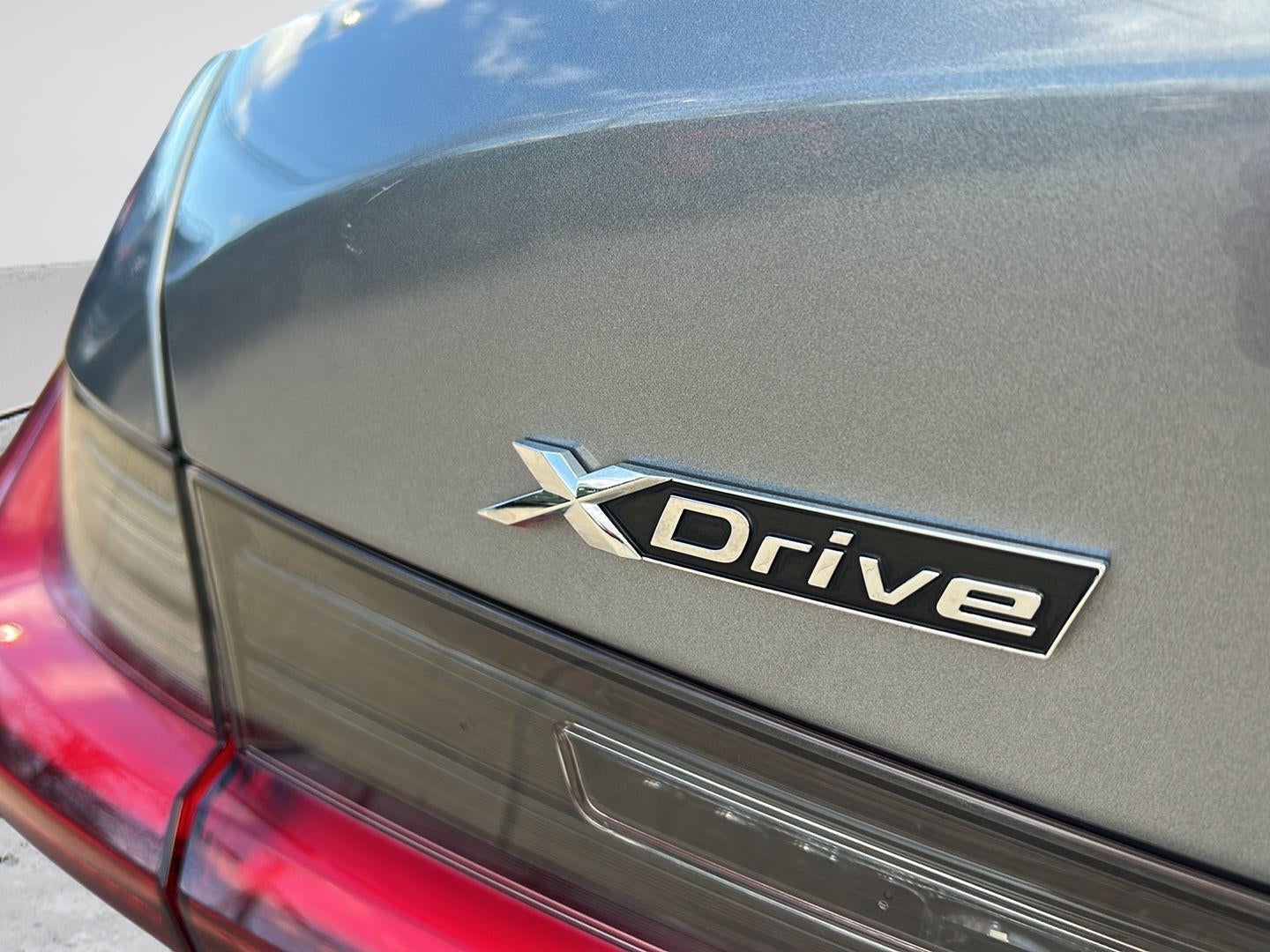 2024 BMW 3 Series 330e xDrive