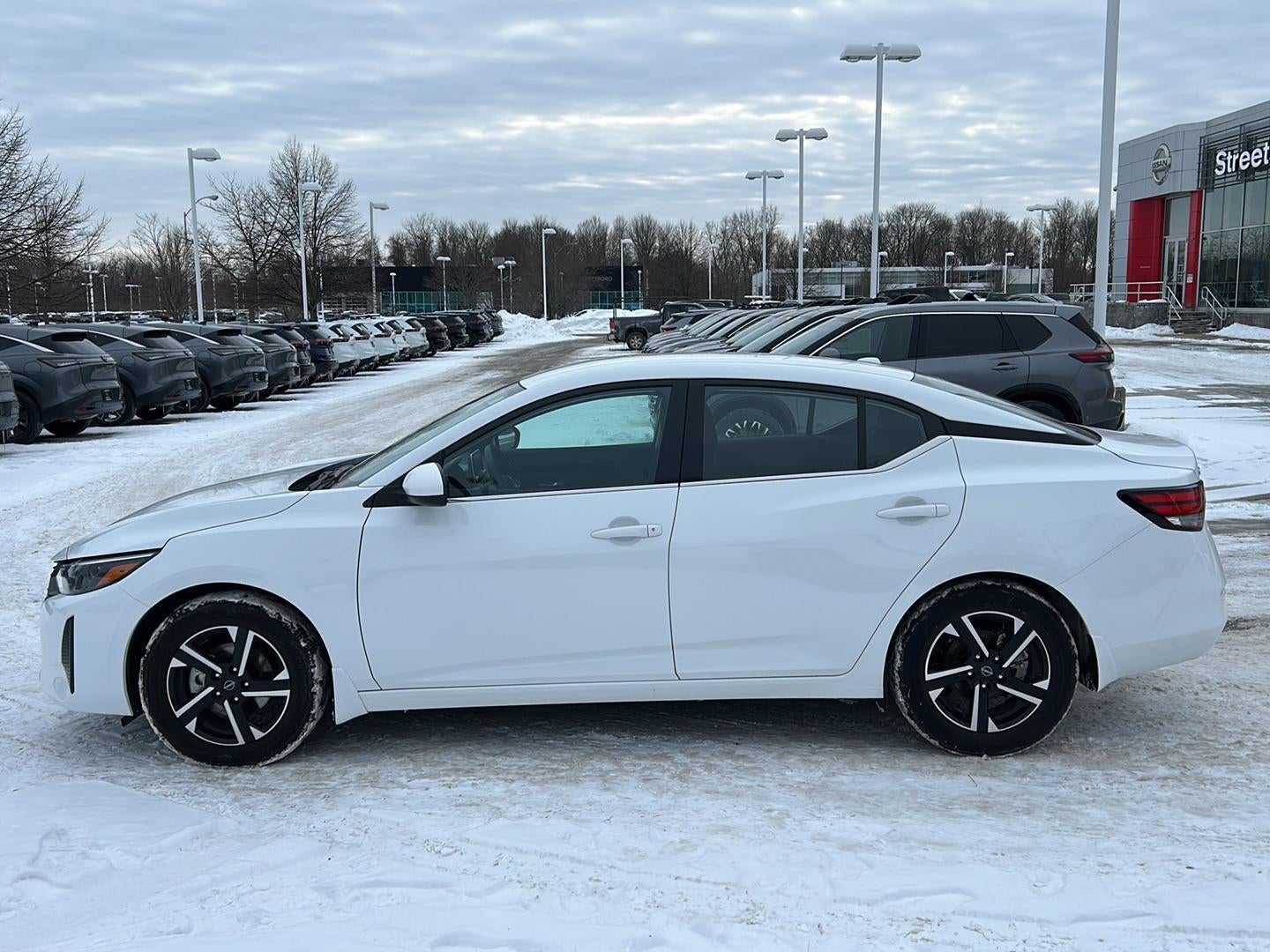 2025 Nissan Sentra SV