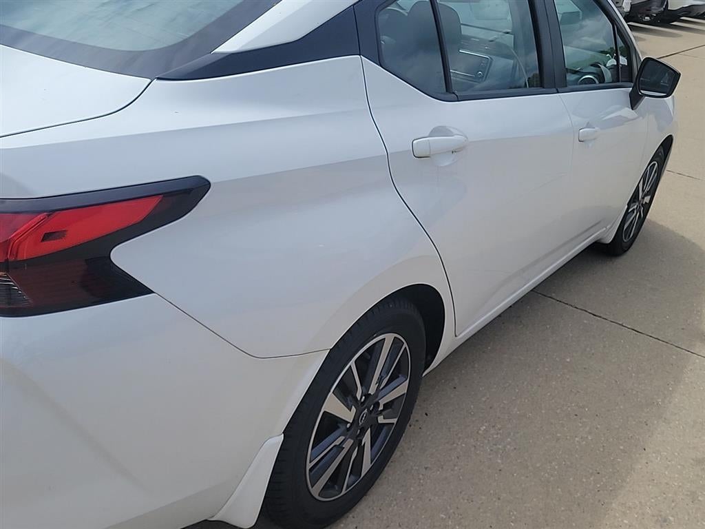 2023 Nissan Versa SV
