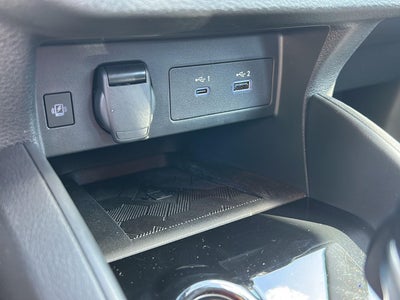 2023 Nissan Versa SR