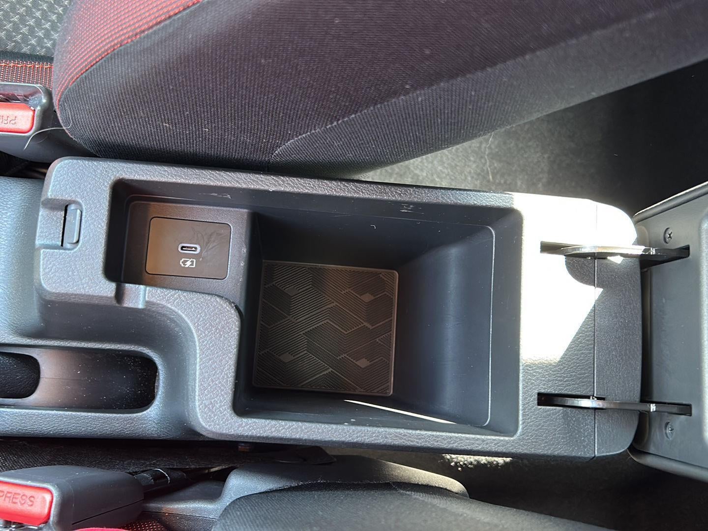 2023 Nissan Versa SR