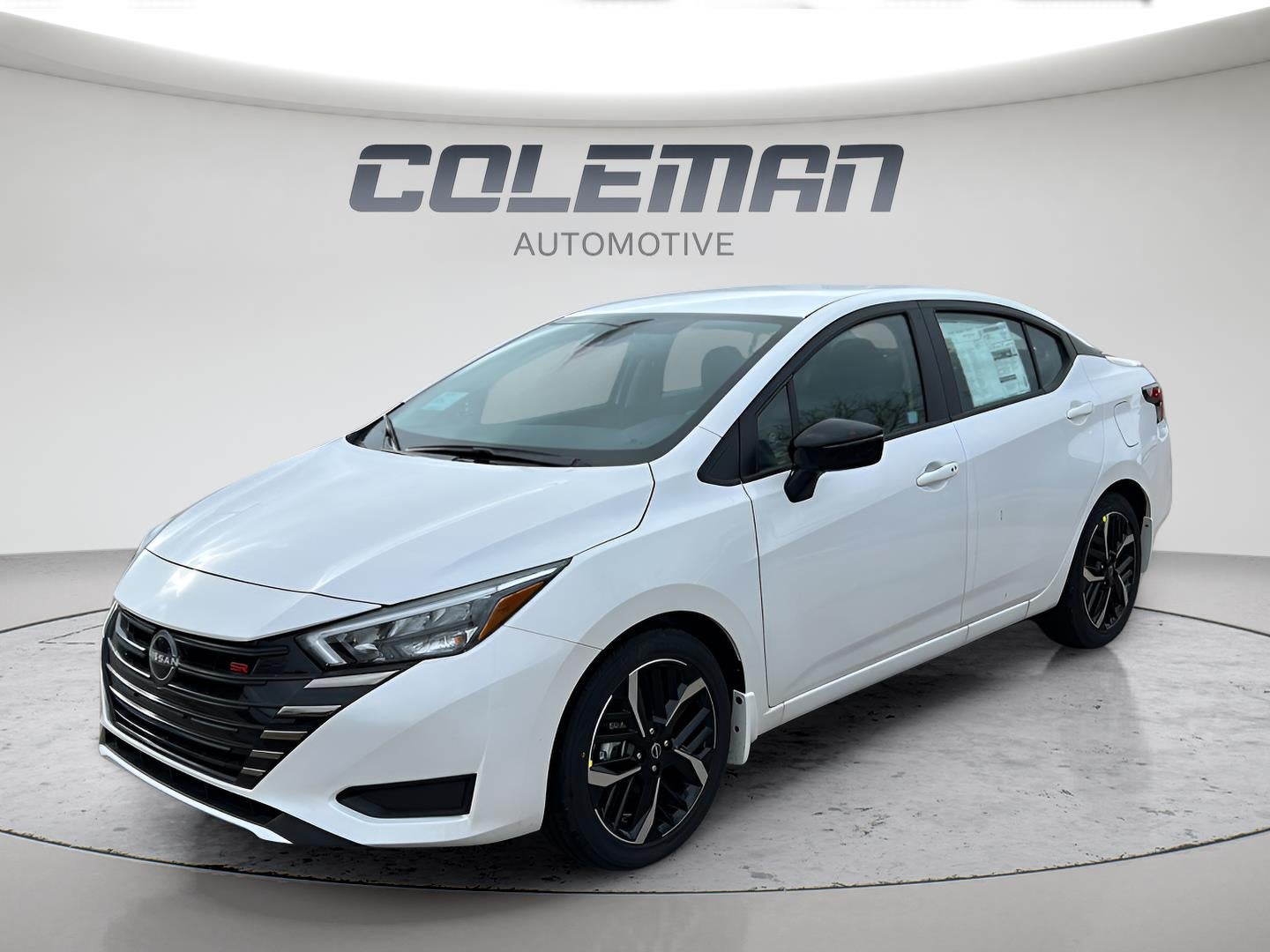 2025 Nissan Versa SR