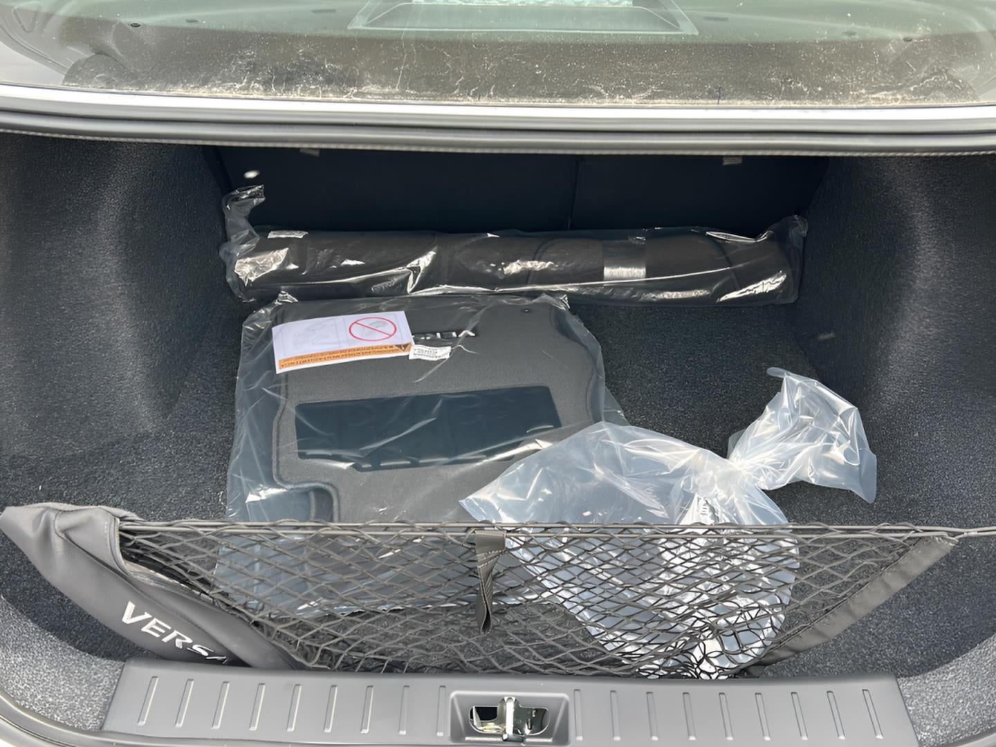 2025 Nissan Versa SR