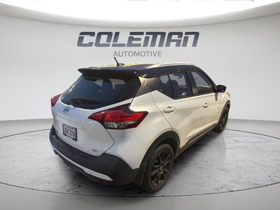 2020 Nissan Kicks SR