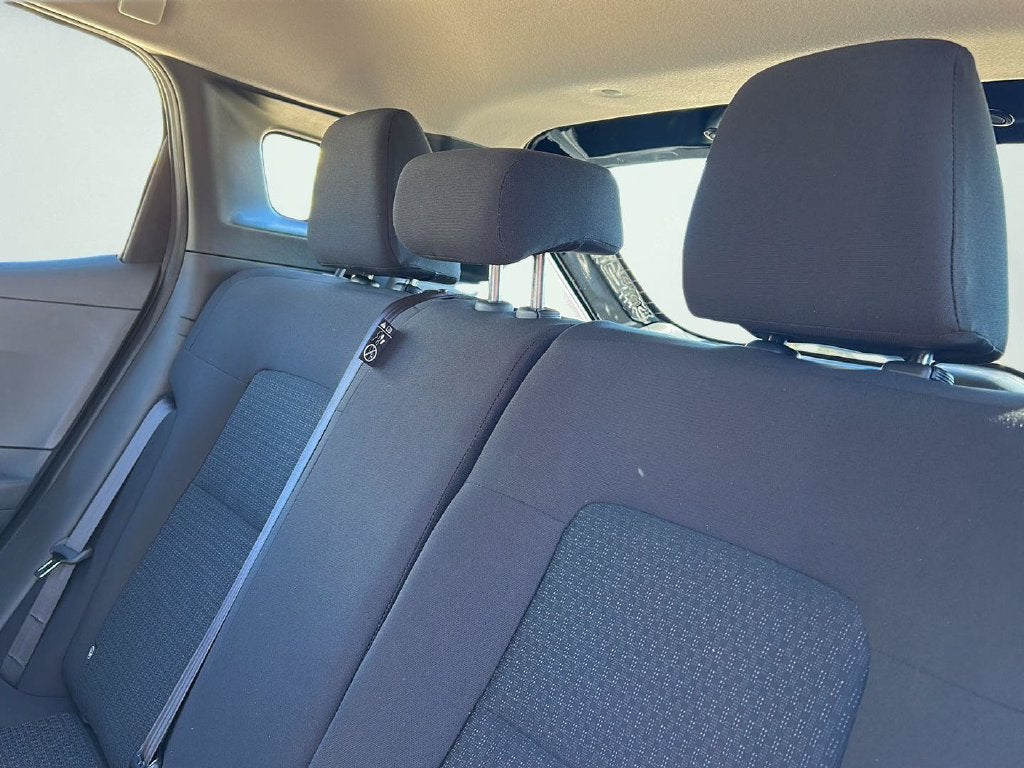 2027 Nissan Kicks S 22