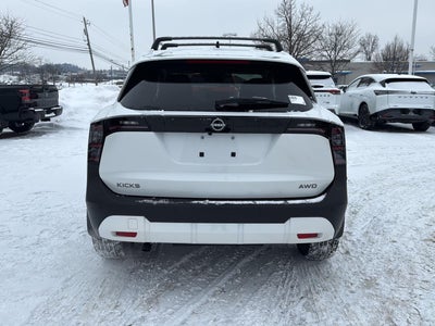 2026 Nissan Kicks SV