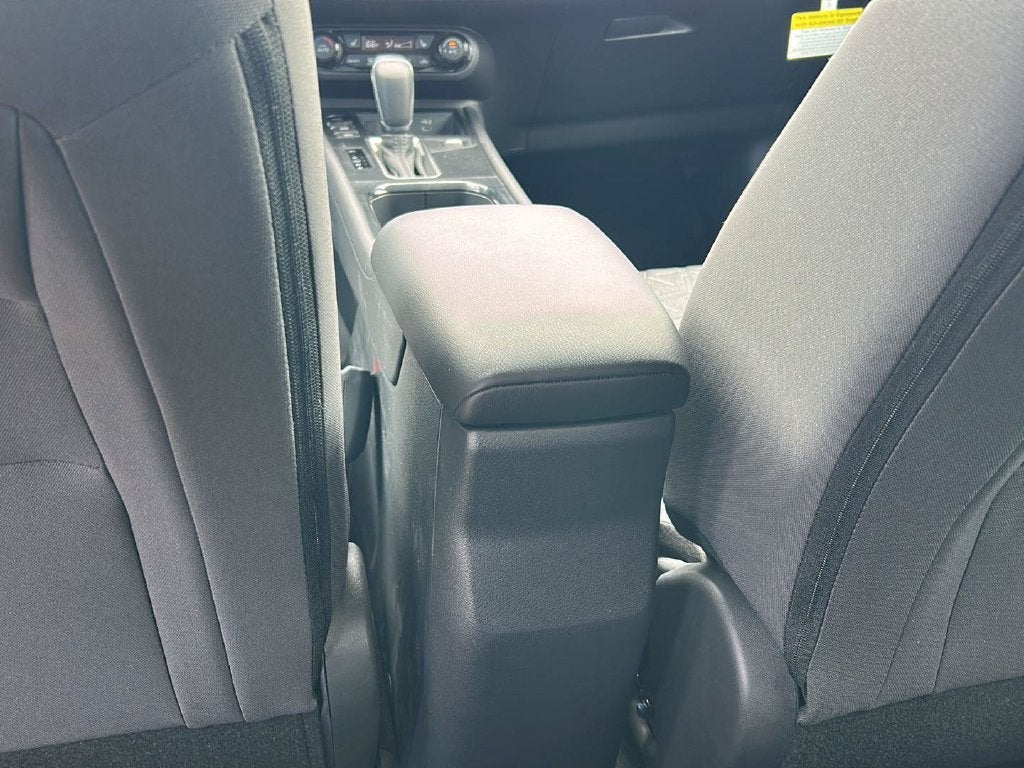 2027 Nissan Kicks SV 21