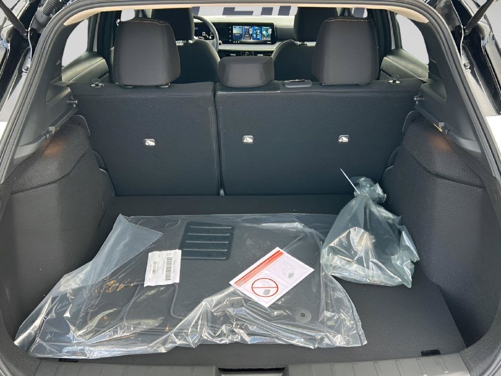 2027 Nissan Kicks SV 24