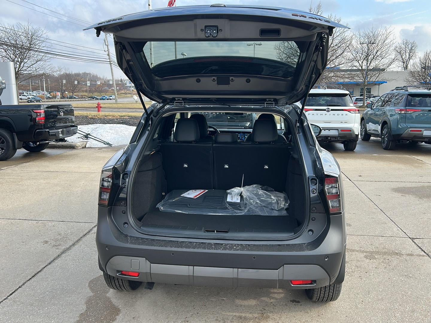 2026 Nissan Kicks SR