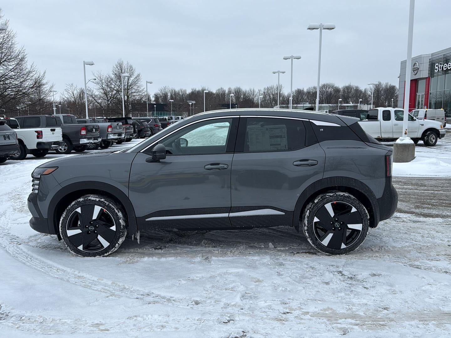 2026 Nissan Kicks SR