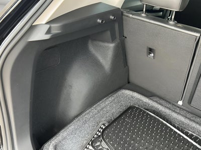 2025 Volkswagen Taos SE Black