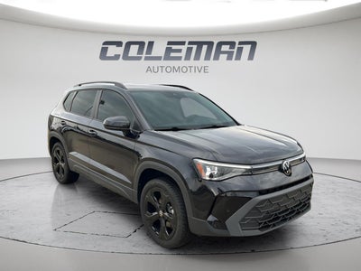 2025 Volkswagen Taos SE Black