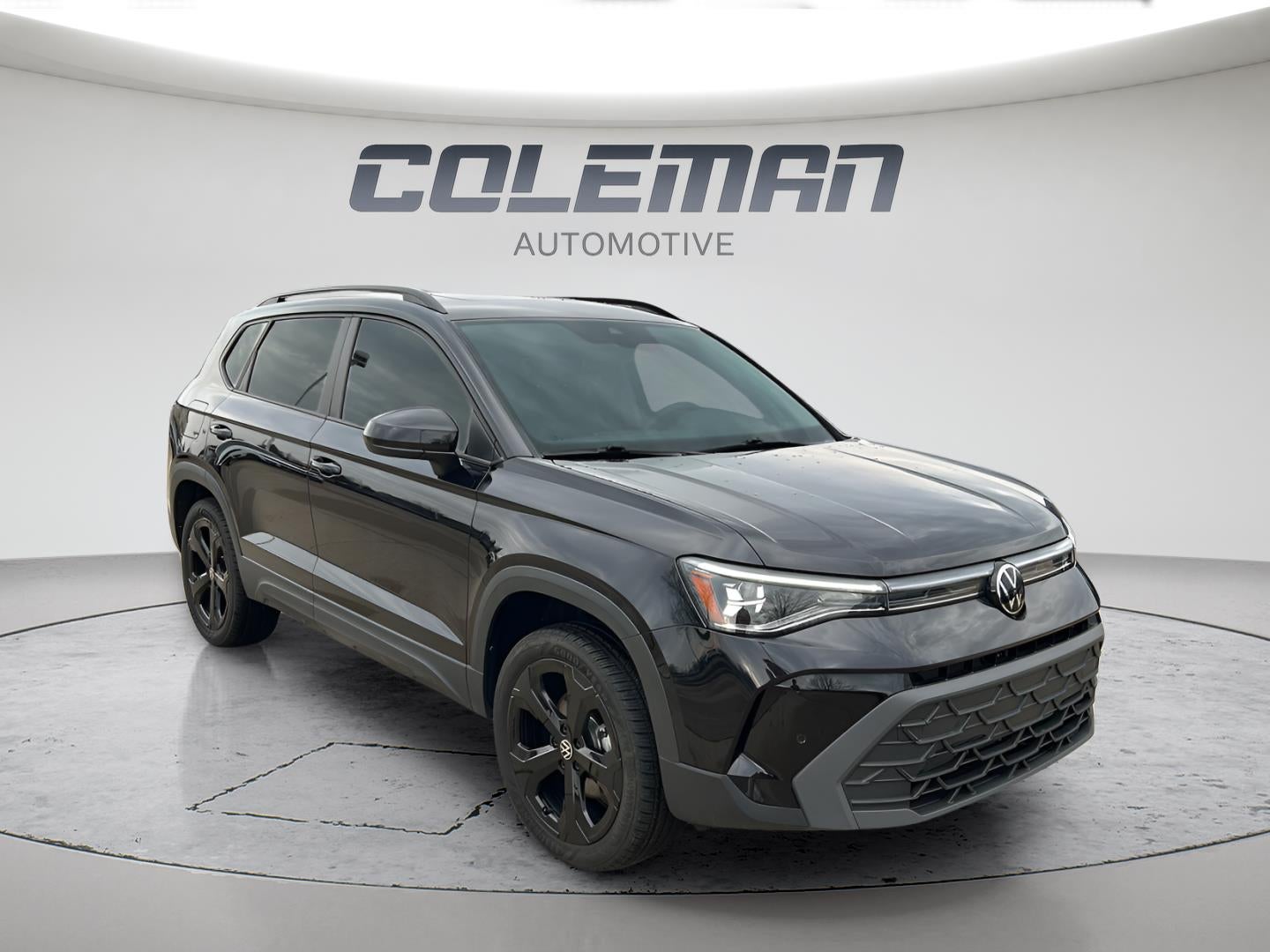 2025 Volkswagen Taos SE Black