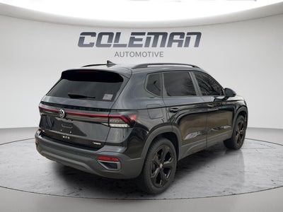 2025 Volkswagen Taos SE Black