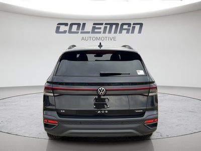 2025 Volkswagen Taos SE Black