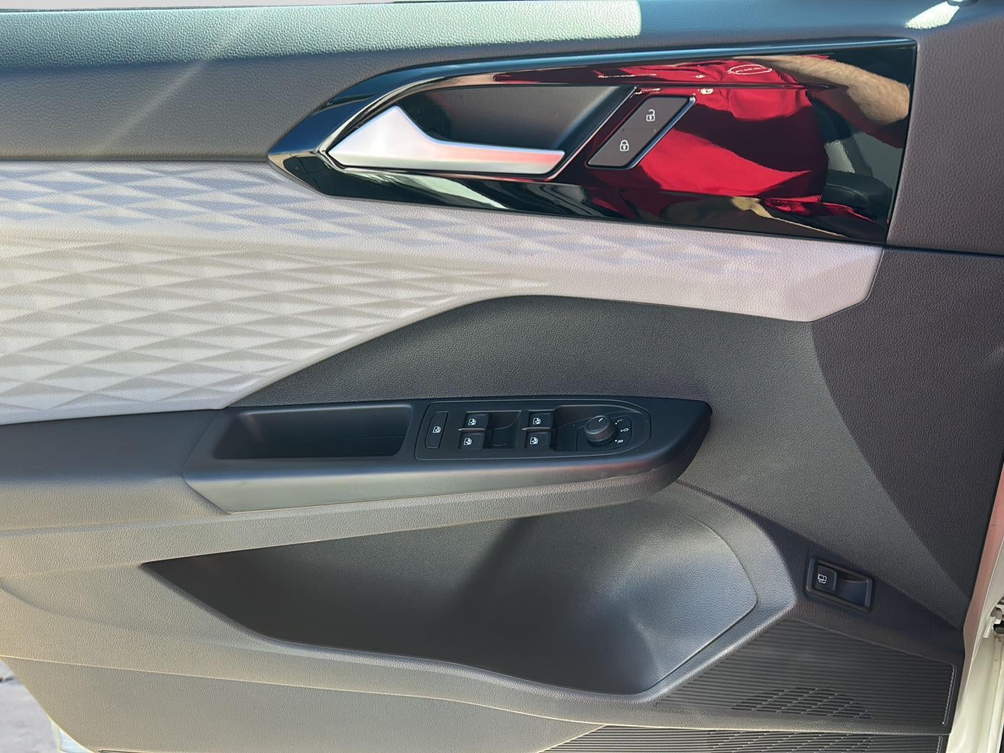 2023 Volkswagen Taos S