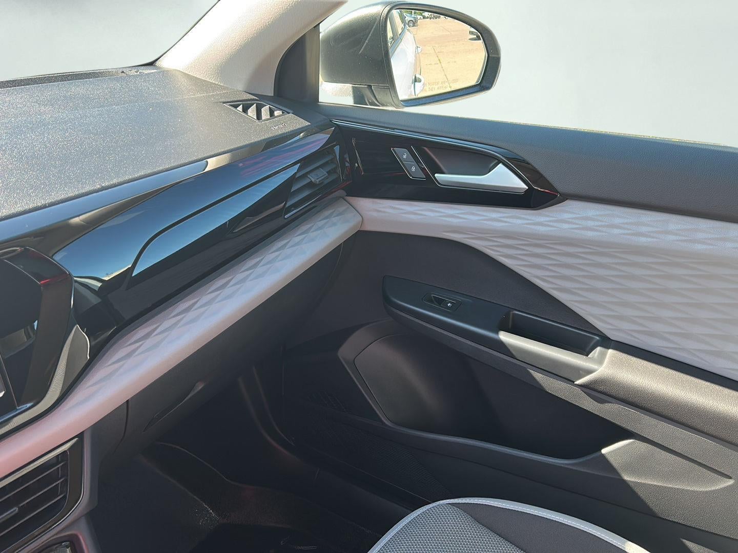 2023 Volkswagen Taos S