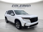 2023 Honda Pilot EX-L w/Rear Captain's Chairs