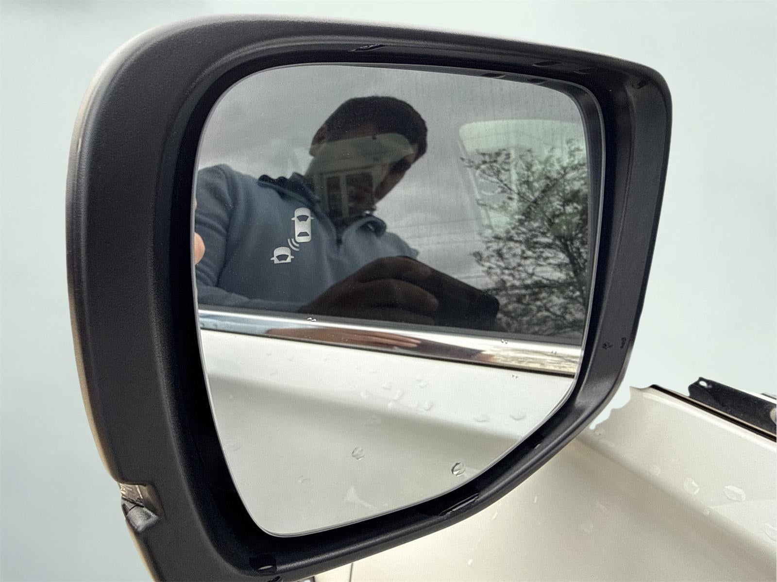 2023 Honda Pilot EX-L w/Rear Captain's Chairs