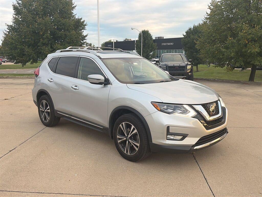 2017 Nissan Rogue SL 7