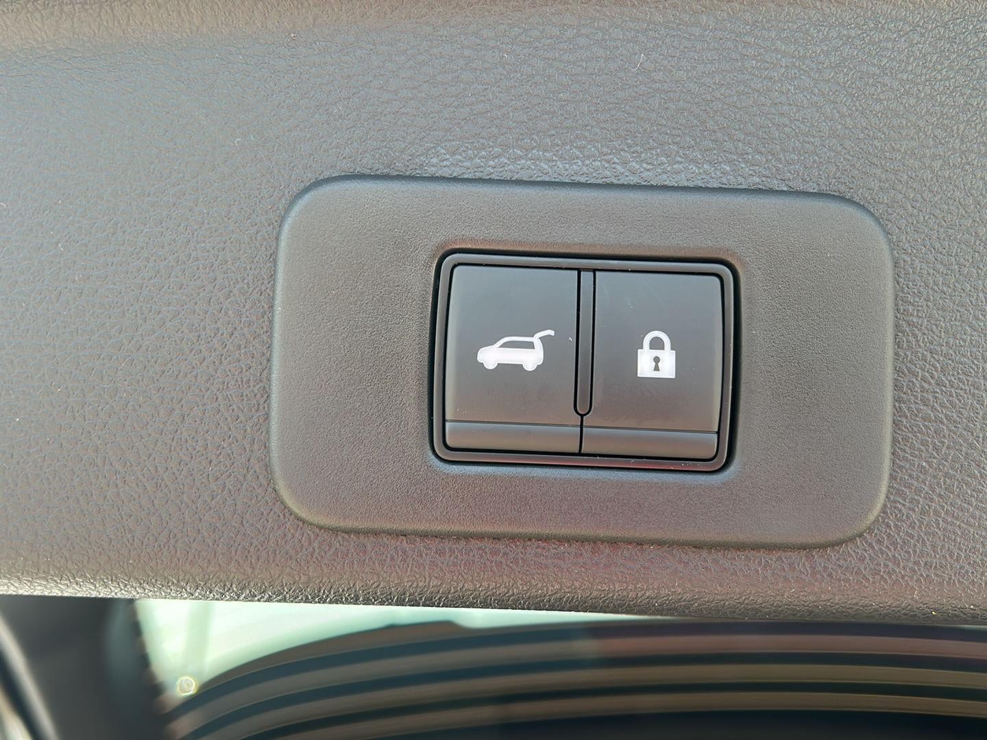 2026 Nissan N/A Platinum