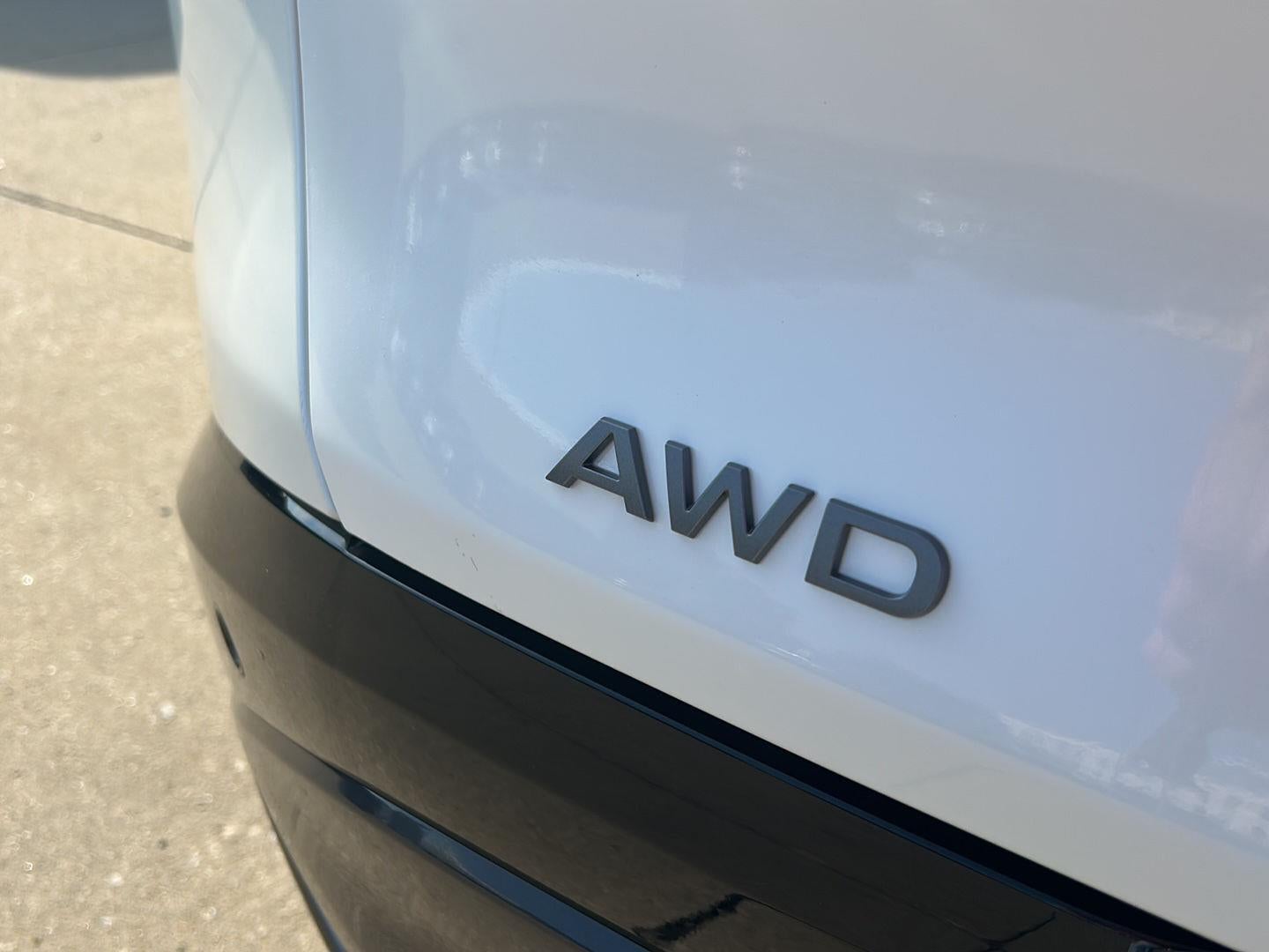 2026 Nissan N/A Platinum