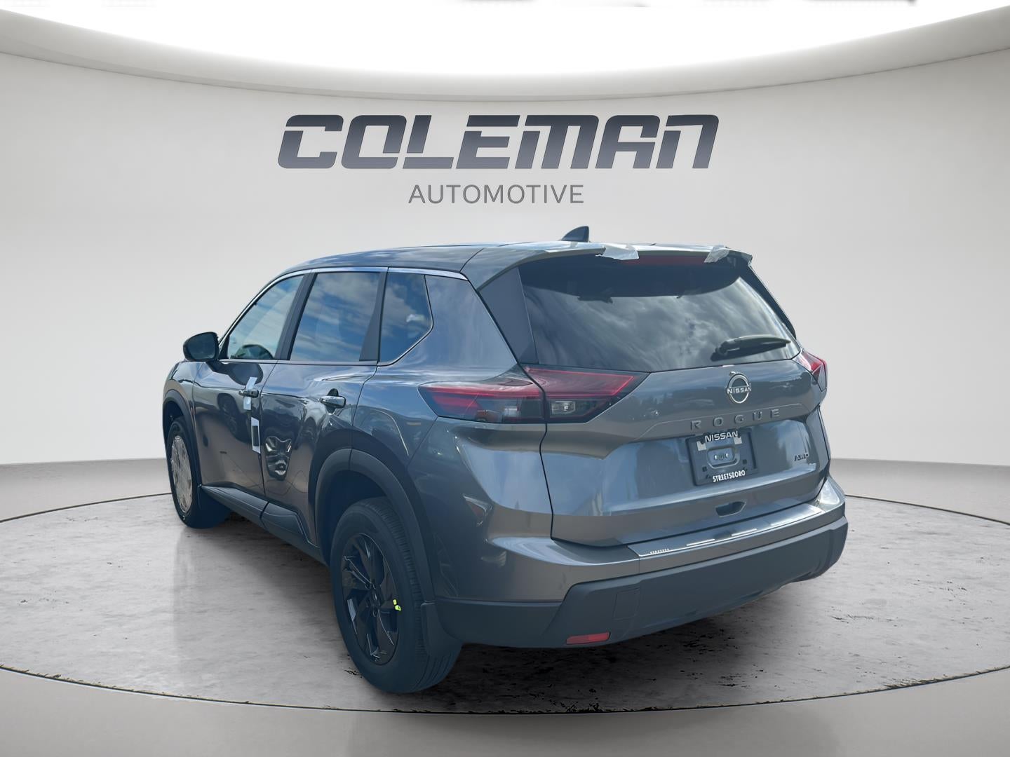 2027 Nissan Rogue SV