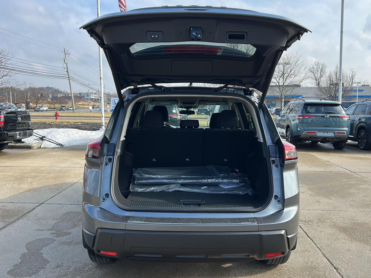 2026 Nissan Rogue SV