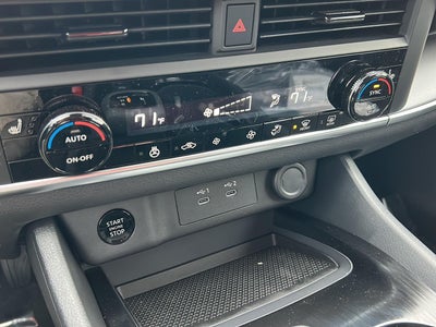 2026 Nissan Rogue SV