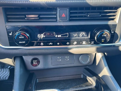 2027 Nissan Rogue SV