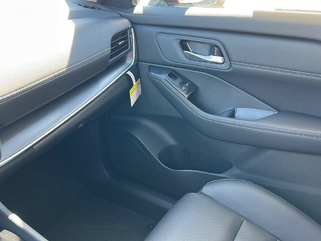 2027 Nissan Rogue Dark Armor