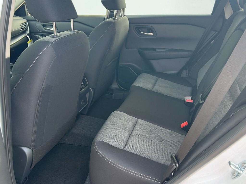 2027 Nissan Rogue SV