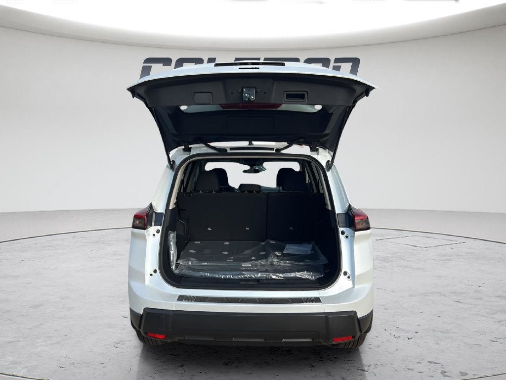 2027 Nissan Rogue SV