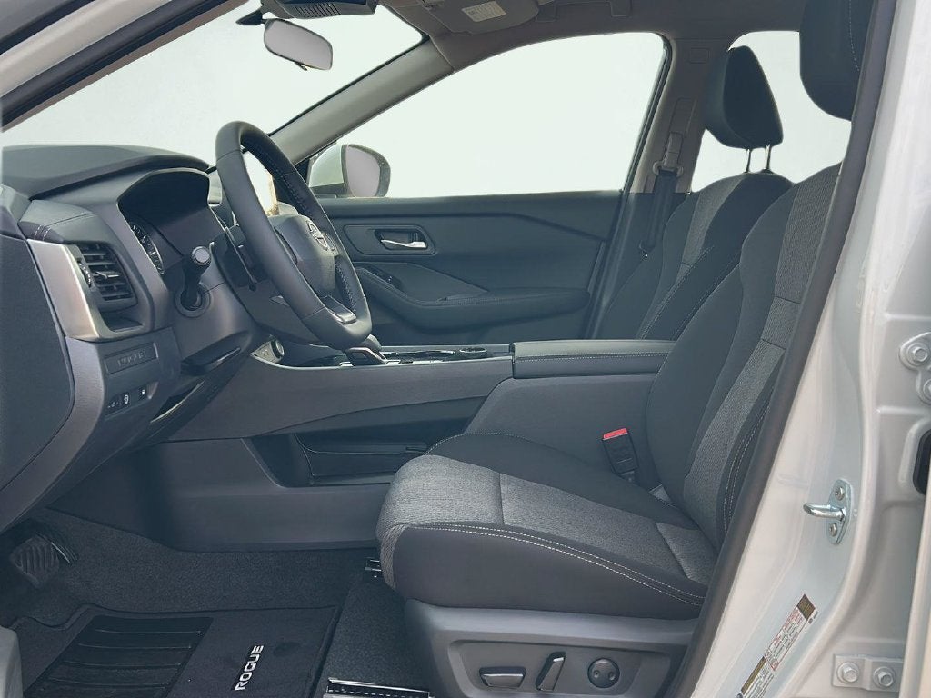 2027 Nissan Rogue SV