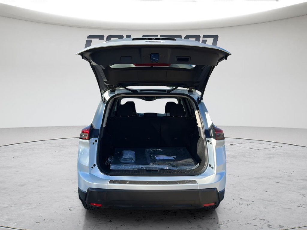 2027 Nissan Rogue SV