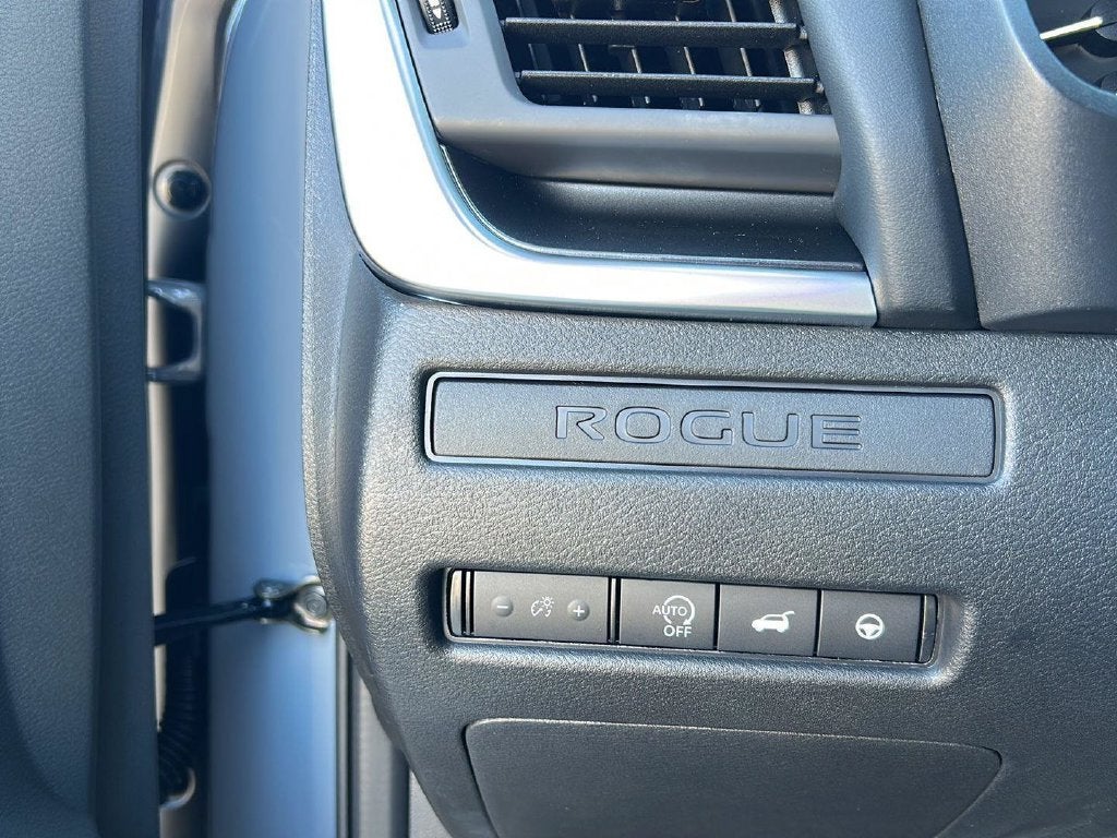 2027 Nissan Rogue Dark Armor