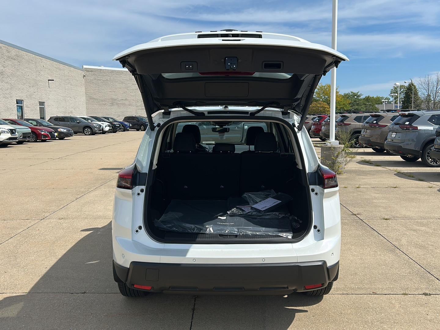 2026 Nissan Rogue Dark Armor