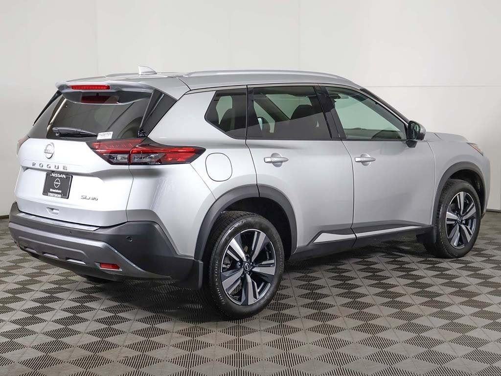 2022 Nissan Rogue SL