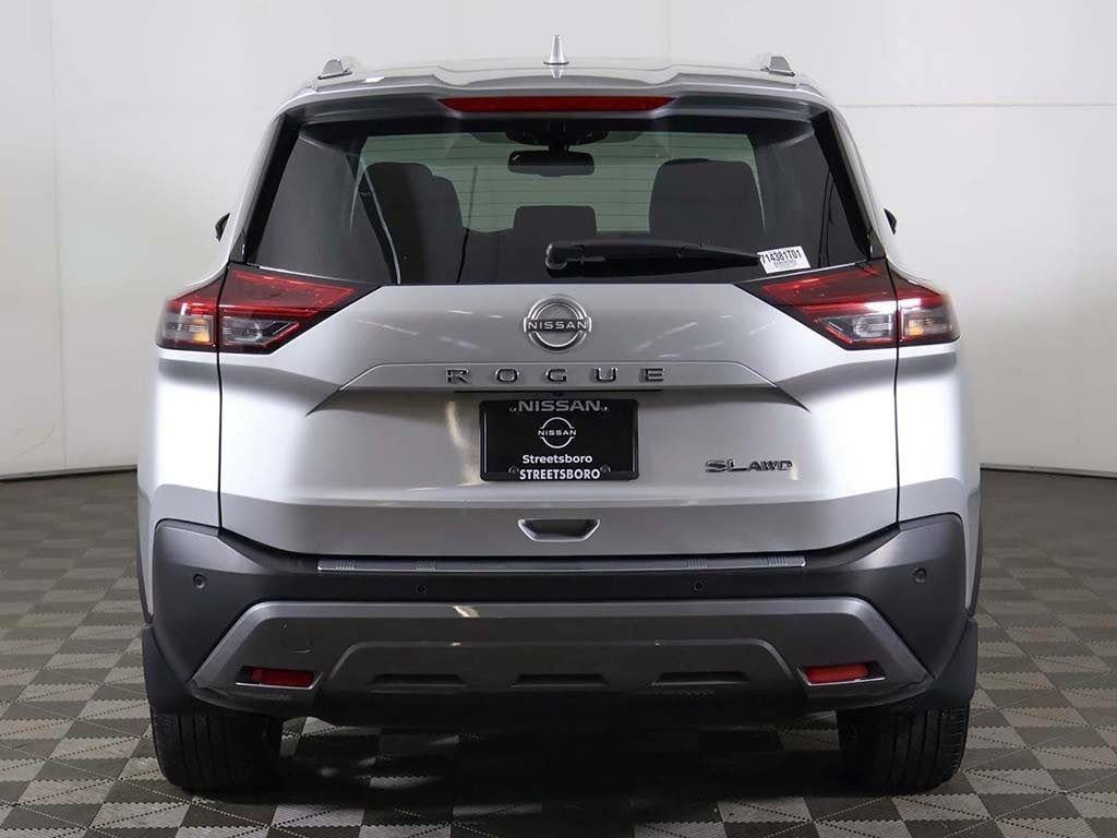 2022 Nissan Rogue SL
