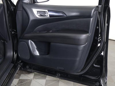 2020 Nissan Pathfinder S