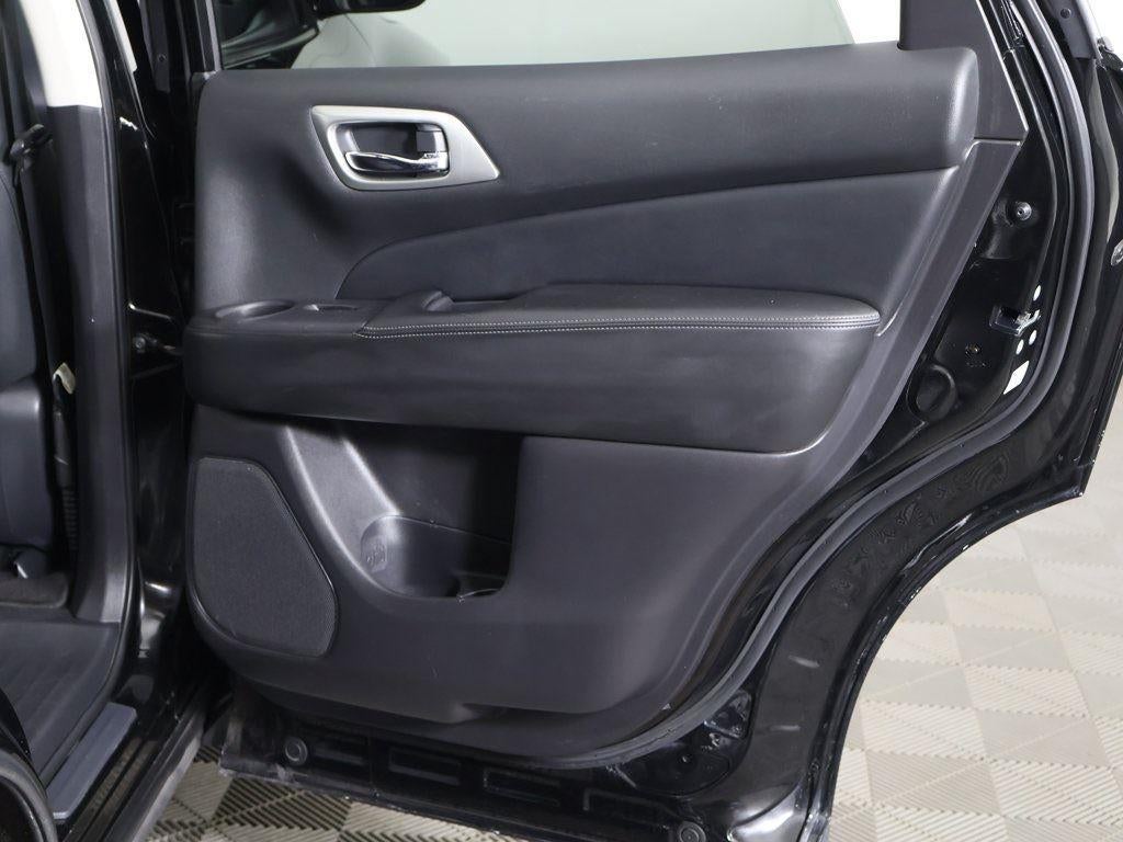 2020 Nissan Pathfinder S