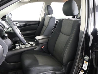 2020 Nissan Pathfinder S