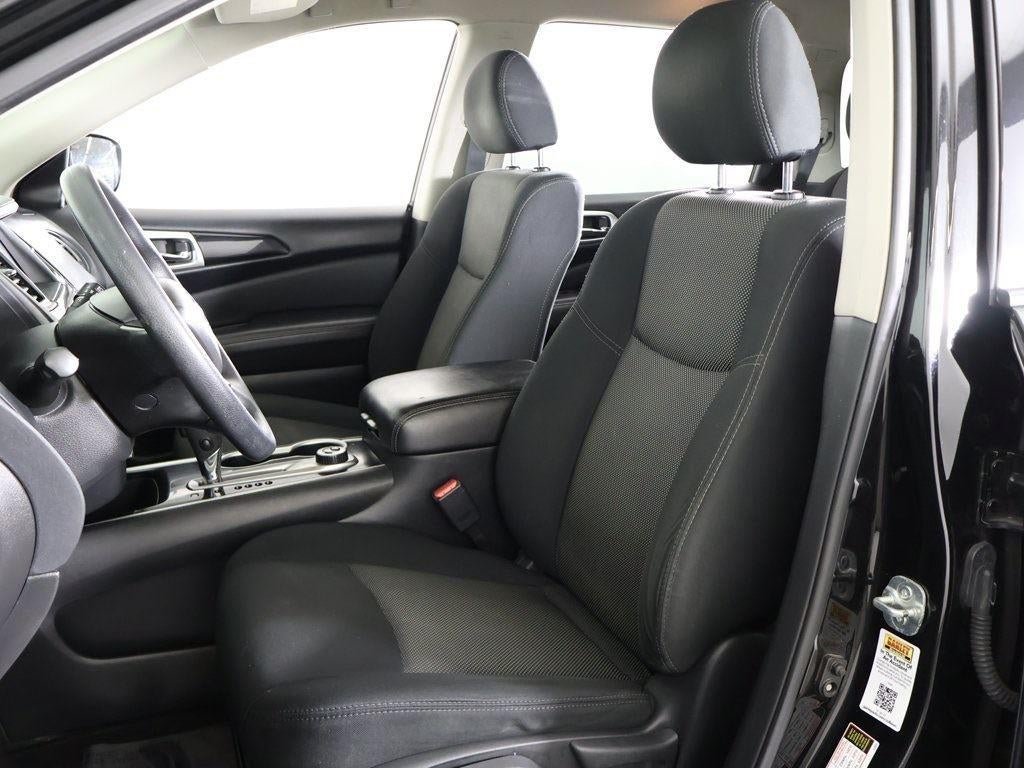 2020 Nissan Pathfinder S