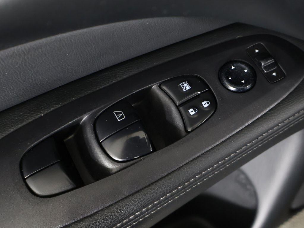 2020 Nissan Pathfinder S